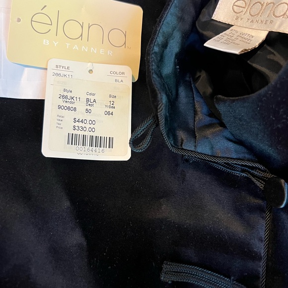 Ladies dress jacket, it’s nicely crafted and classic and classy - Picture 4 of 4